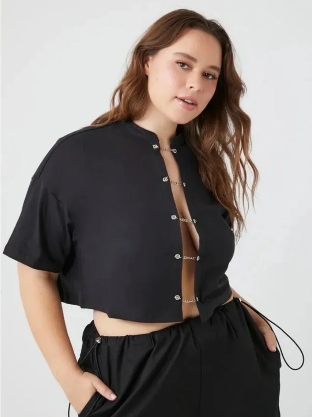 Forever 21 Black Cropped Hook-and-Eye Tee